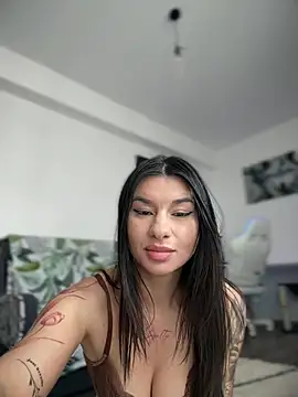 Wet Aarya  online show from May 28, 1:09 pm