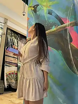 LittleDoll    online show from April 15, 1:11 pm