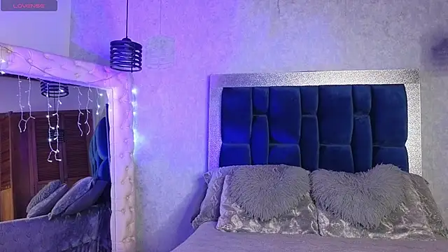 ashley brend online show from October 4, 9:41 pm