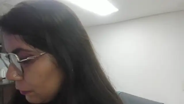 Luna Dumont online show from December 19, 11:24 am