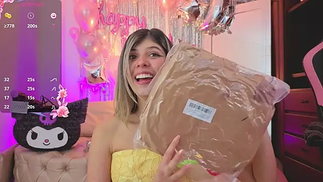 NATAASHA    online show from April 3, 3:48 am