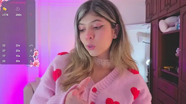 NATAASHA    online show from February 3, 3:26 am