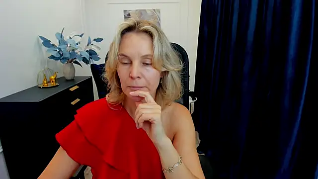 Sinty Devis online show from September 19, 11:31 am