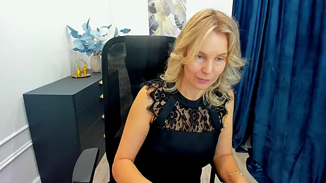 Sinty Devis online show from September 12, 11:39 am