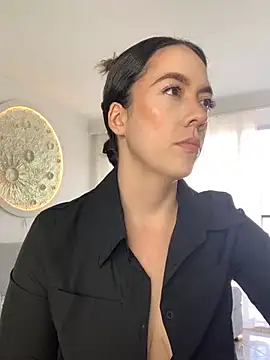 ImAlicee online show from September 25, 8:50 pm