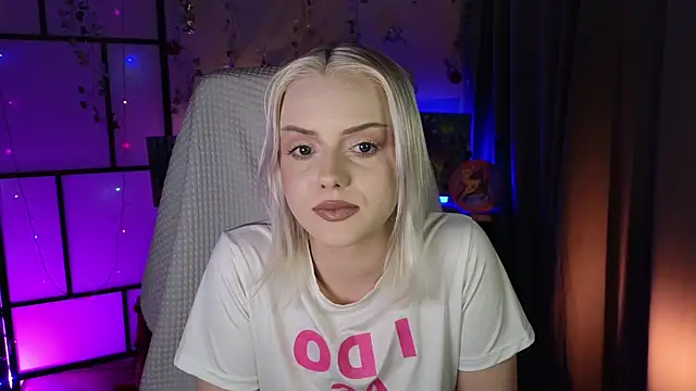 ImBonBon online show from April 8, 9:28 pm