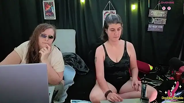 Sexy Mama-69 online show from November 22, 10:34 pm