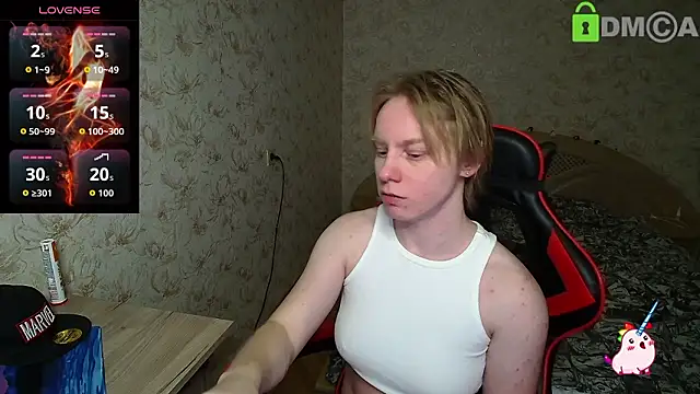 Alexis Gordon online show from February 14, 9:50 pm