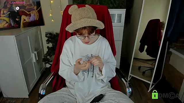 Melissa Wells online show from November 24, 8:55 pm