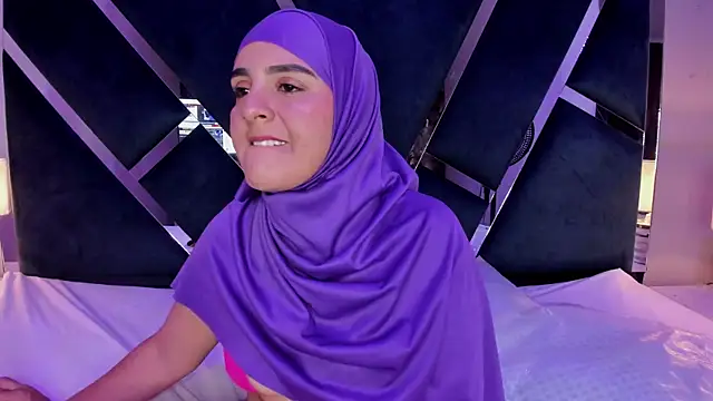 Nahid Jaziri1 online show from September 12, 9:11 pm