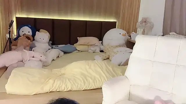 VIVIAN247 online show from March 31, 2:39 pm