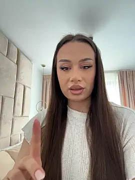 vixennn online show from April 28, 12:09 pm