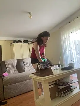 emillyjames online show from July 21, 10:16 am