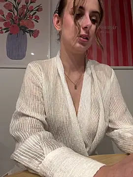 Hii Lolla online show from March 1, 5:12 pm