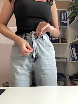 Hii Lolla online show from March 14, 8:59 am