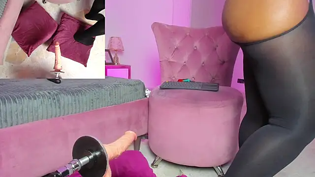 AnnieWestly online show from October 11, 2:31 pm