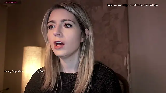 Lisaonthemoon online show from March 28, 9:03 pm