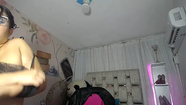 KEYRA-MILLER- online show from November 22, 1:52 am