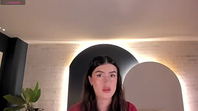 PaulinaSantos  online show from June 3, 7:08 pm