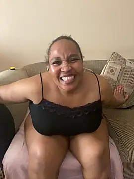 Amandious online show from March 10, 2:10 pm