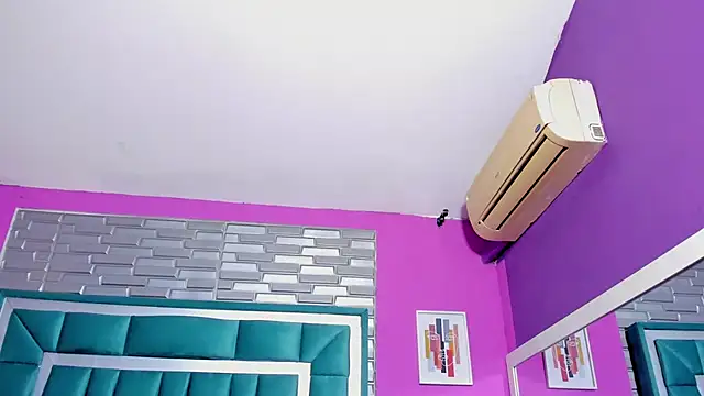 LORENSCOLLINS online show from February 21, 1:45 pm