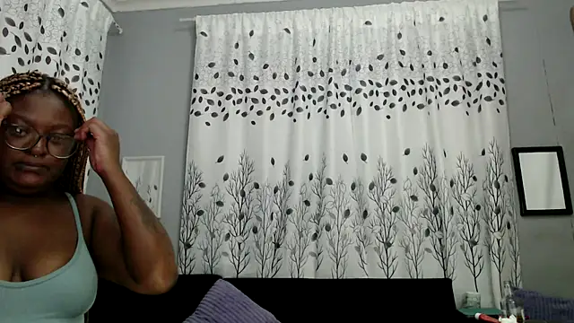 TheDoubleDose18xxx online show from February 7, 12:25 am