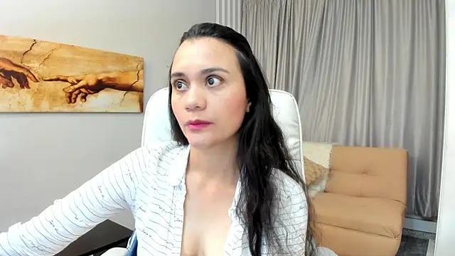 mariiana murillo01 online show from September 25, 4:11 am