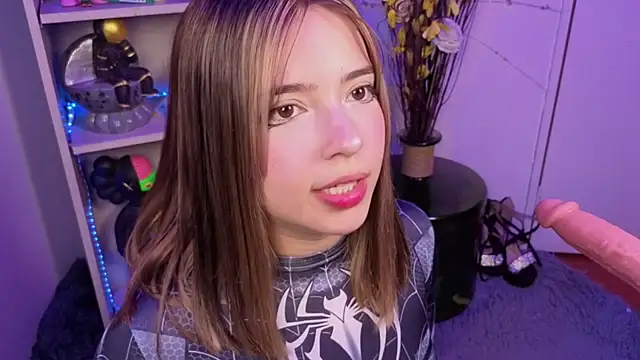 EmilyMiller  online show from March 14, 5:03 pm