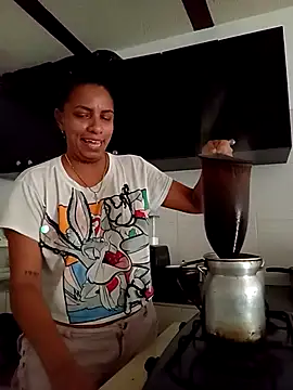 Pocahontaslovex online show from October 8, 2:10 pm