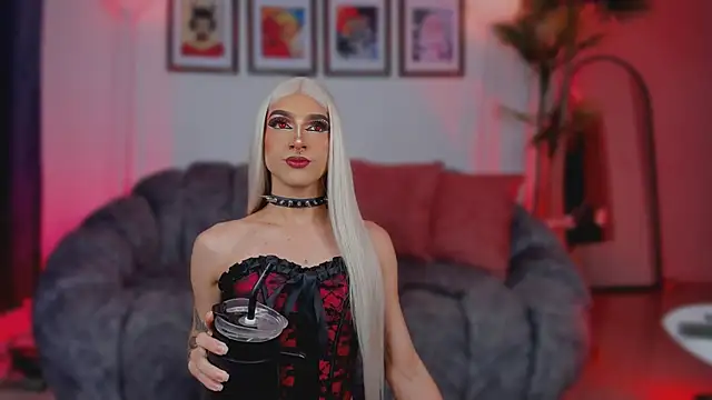 Taylor  foxxx online show from September 24, 6:01 am