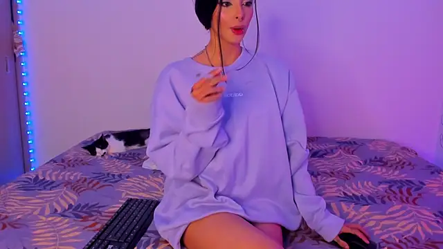 ChloeAddamss online show from July 1, 4:01 am
