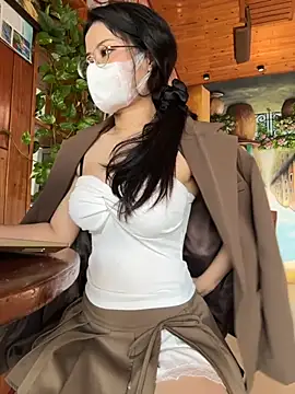 Lynn-babie online show from October 2, 5:01 am