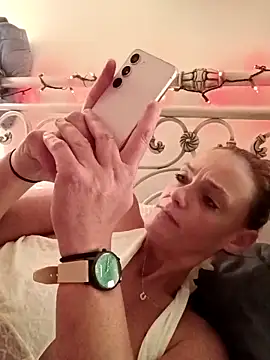 Dixiefaye Pika online show from December 17, 8:18 am