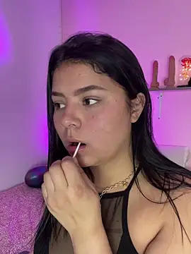 Oriana Guzman online show from November 7, 11:53 pm