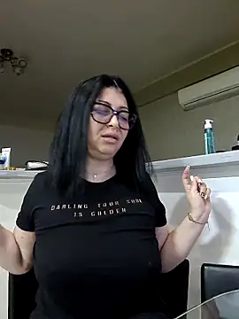 Milf Abigail online show from March 1, 3:17 am