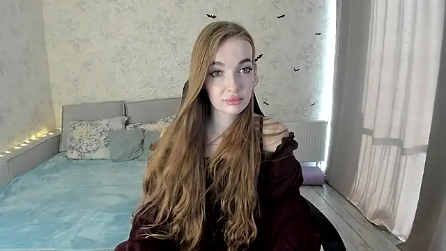 LissaCain online show from October 1, 4:28 am