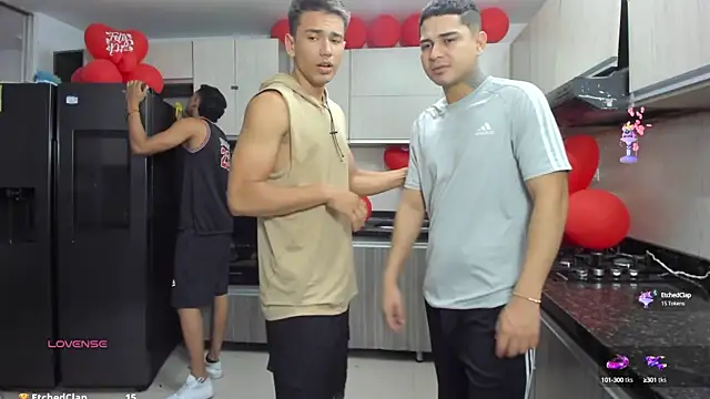 badguyss bisex online show from September 21, 11:42 am