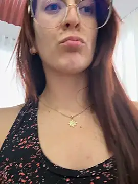 Buttyy Cherry online show from January 6, 7:39 pm