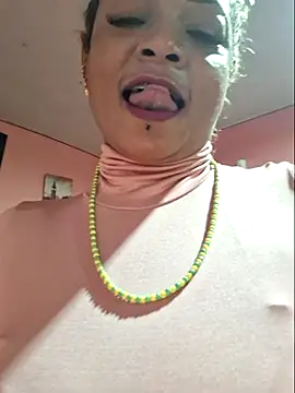 gatadeojosclaros online show from October 14, 4:26 am