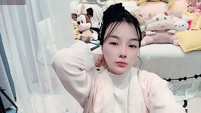 AKiKi711 online show from March 19, 2:54 pm