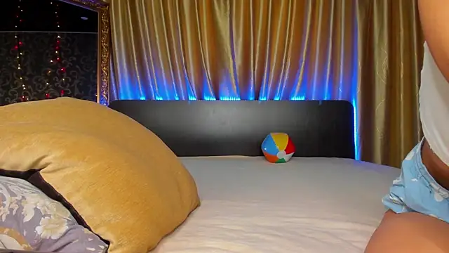 Milana Crystal  online show from September 11, 7:09 am