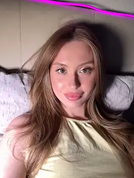 Sweet  Milly online show from April 21, 5:53 pm