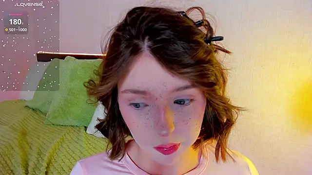 lexxxxxxi online show from February 6, 6:33 pm