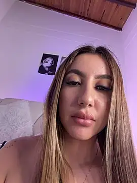 Sarapalmer1 online show from February 7, 2:15 am