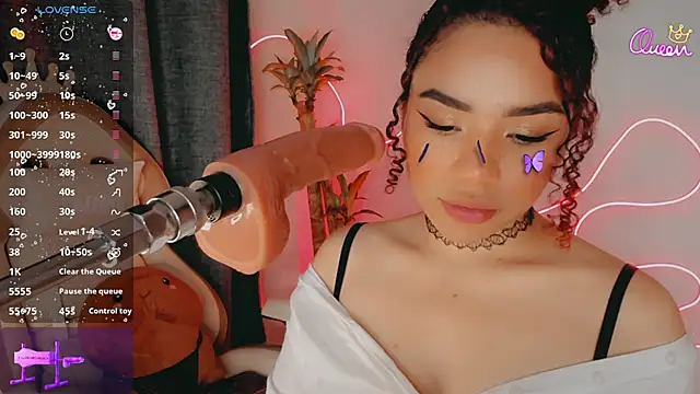 Queen Deepthroat online show from February 21, 11:49 pm