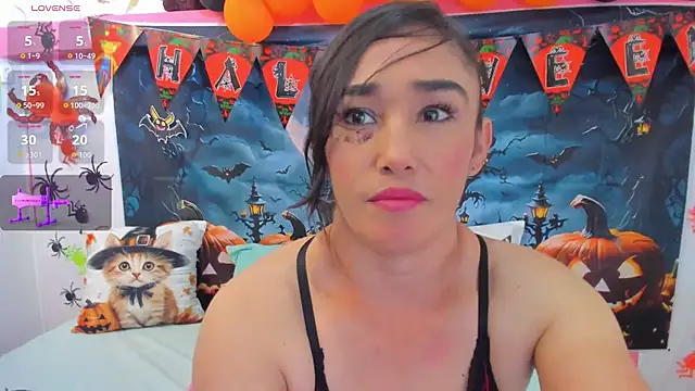 charlotte-11 online show from October 14, 4:31 pm