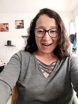 emilypoppy3 online show from February 28, 8:52 pm