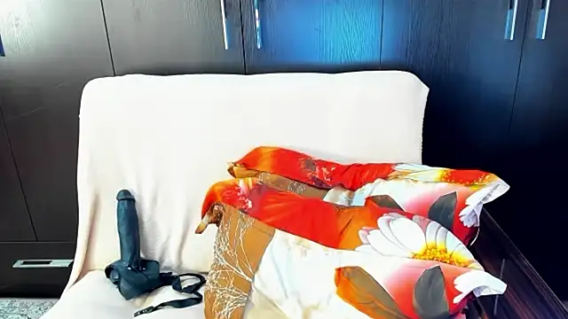 DaisyMun online show from February 2, 4:33 am