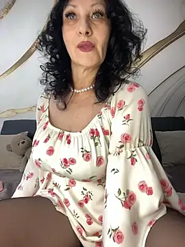 Katie-n online show from November 5, 7:02 am