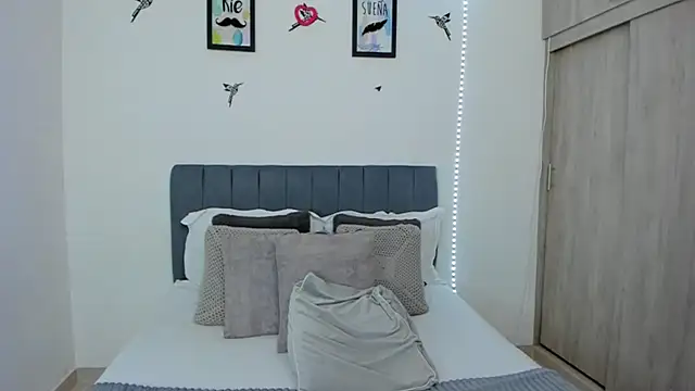 im sarah34 online show from March 30, 5:12 pm